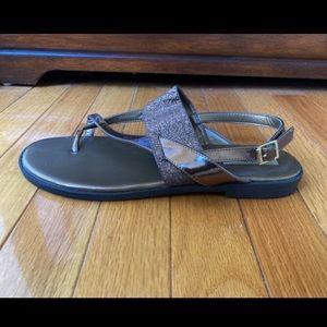 Women’s sandals